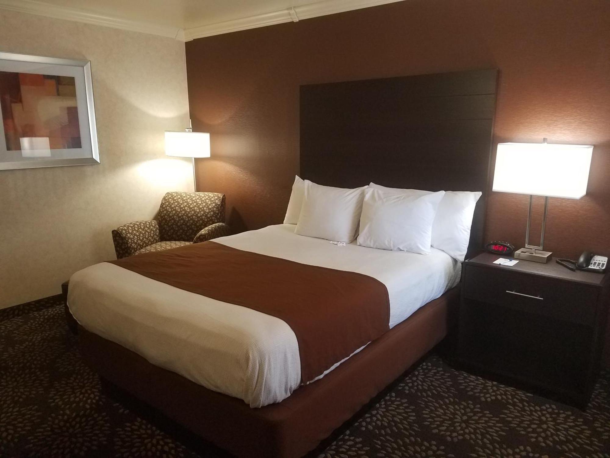 Best Western Innsuites Tucson Foothills Hotel & Suites Casas Adobes Экстерьер фото